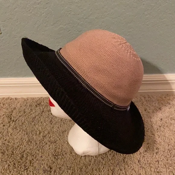 Wallaroo Accessories Wallaroo Victoria Two Toned Hat Packable